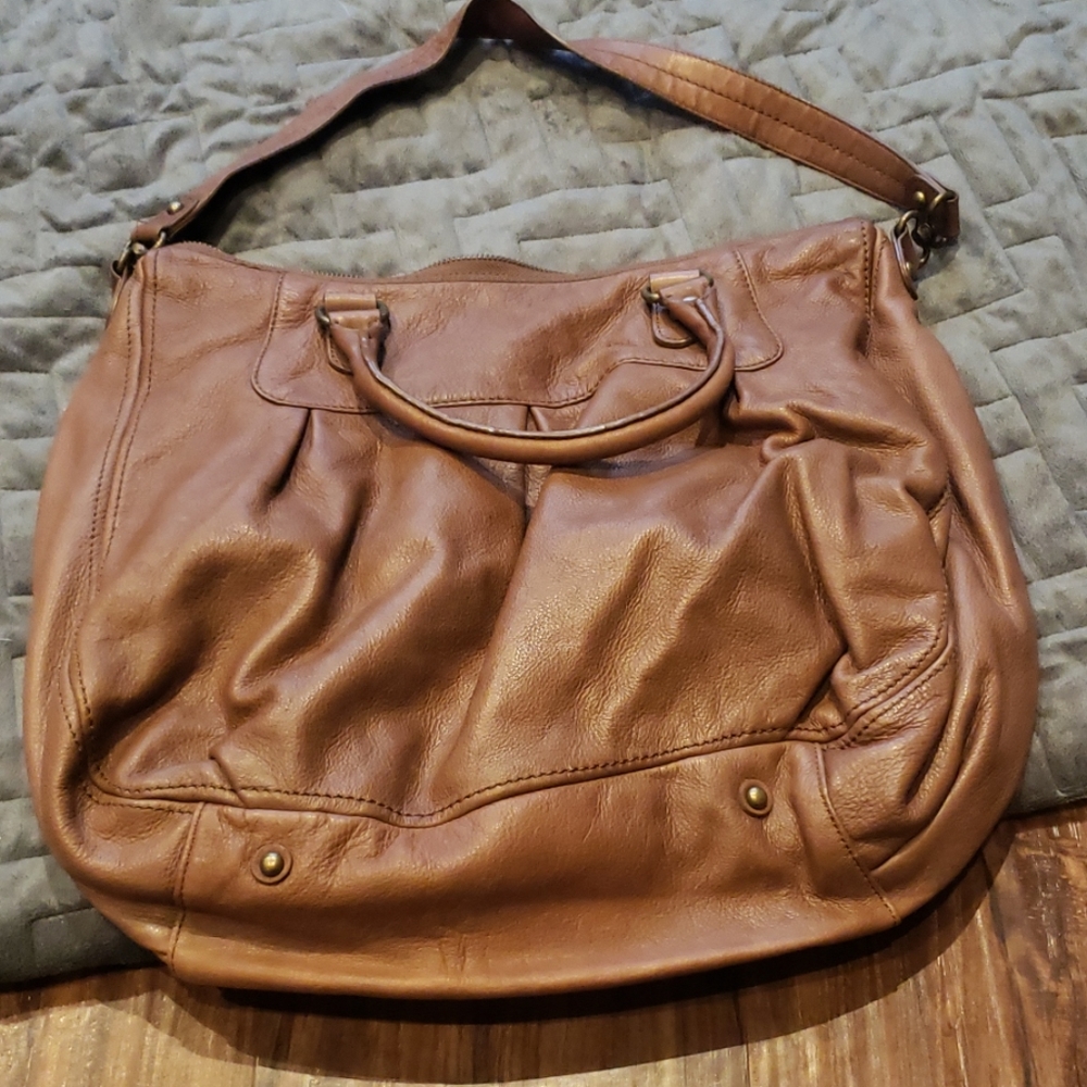 Leather bag